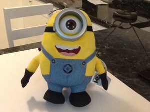 Minion Stuart Peluche