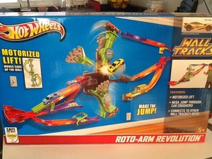 Hot Wheels Wall Tracks